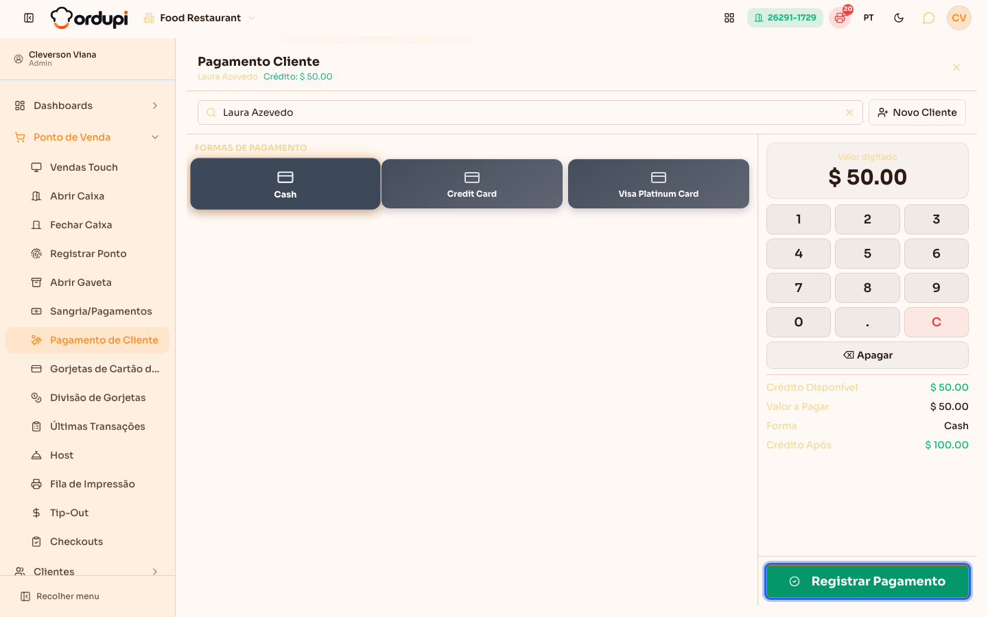 Cliente escolhido, valor digitado e forma de pagamento marcada, com o resumo